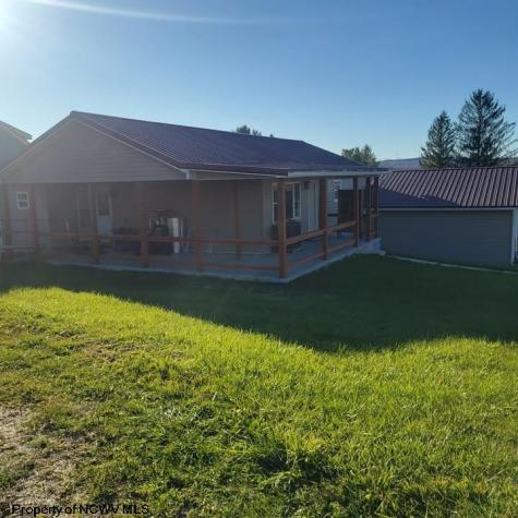 197 Second Street Thomas WV 26292