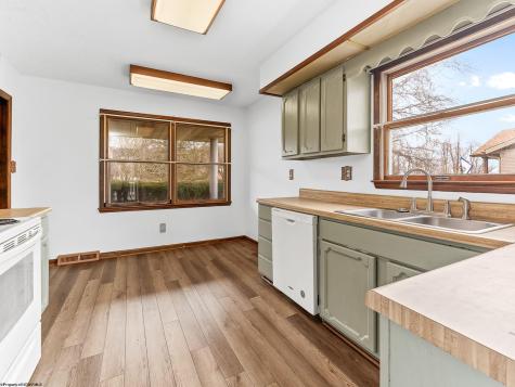 224 Hemlock Lane Reedsville WV 26547