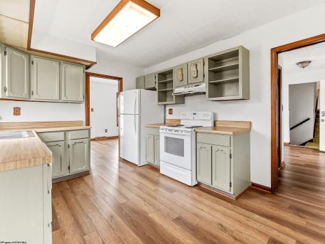 224 Hemlock Lane Reedsville WV 26547
