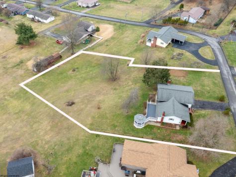 224 Hemlock Lane Reedsville WV 26547