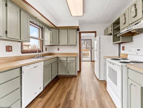 224 Hemlock Lane Reedsville WV 26547
