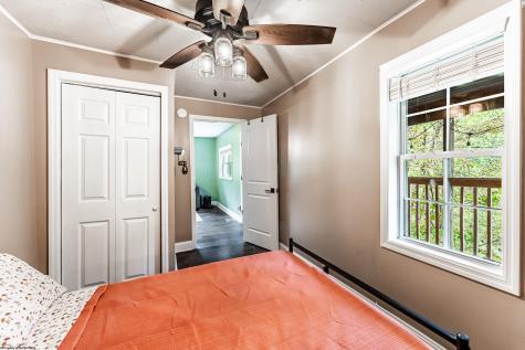 17 Brands Run Road Morgantown WV 26501