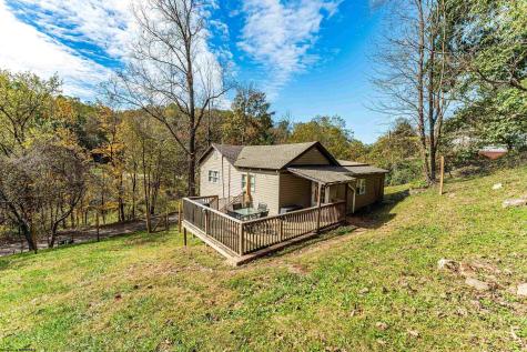 17 Brands Run Road Morgantown WV 26501