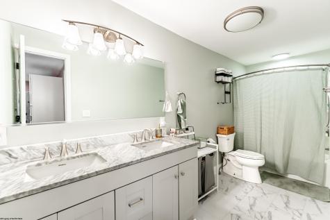 17 Brands Run Road Morgantown WV 26501