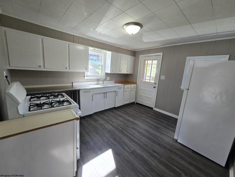 595 S Pike Street Shinnston WV 26431