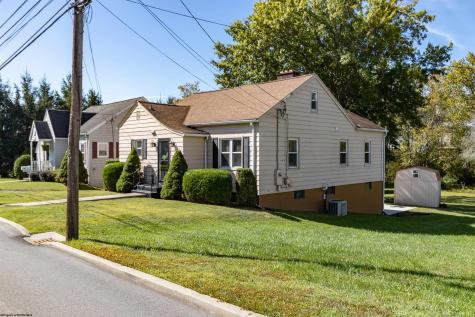 307 Pennsylvania Avenue Bridgeport WV 26330