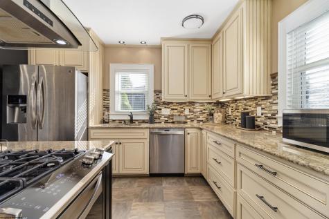 307 Pennsylvania Avenue Bridgeport WV 26330