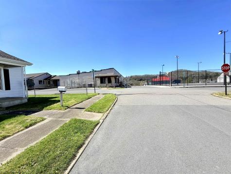 500 Ohio Avenue Nutter Fort WV 26301