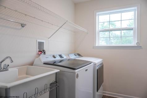 865 Hidden View Way Morgantown WV 26508