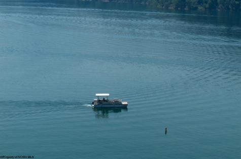 1 Brooklyn Way Moatsville WV 26405