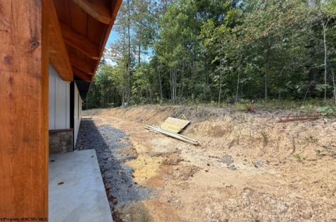 1 Brooklyn Way Moatsville WV 26405