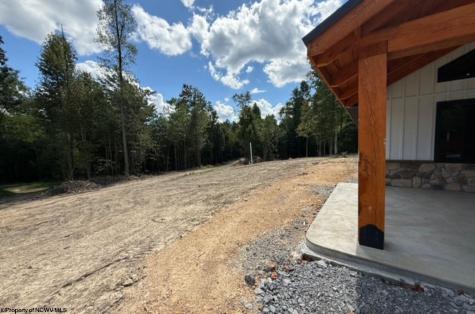 1 Brooklyn Way Moatsville WV 26405