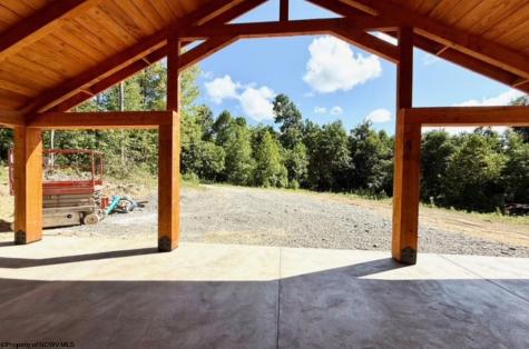 1 Brooklyn Way Moatsville WV 26405