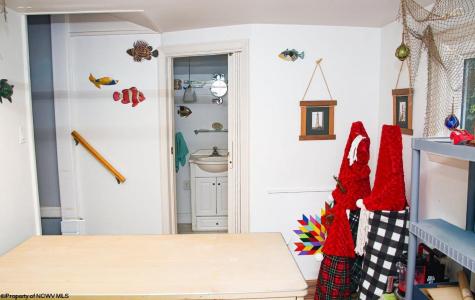 927 Fairfax Drive Morgantown WV 26505