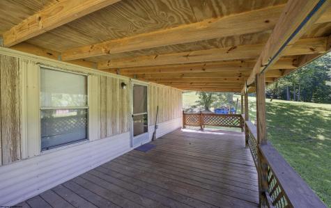 447 Dogwood Trail Napier WV 26631