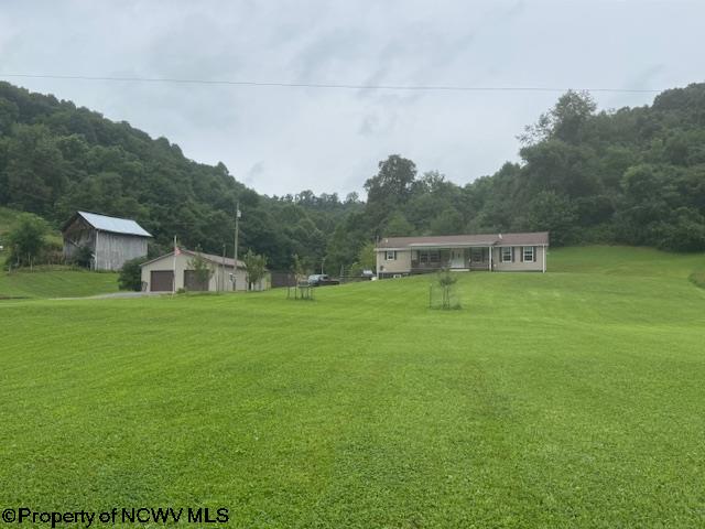 1683 Range Road Wadestown WV 26590