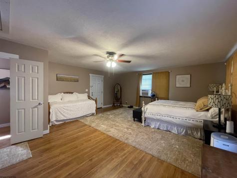 13069 Morgantown Pike Moatsville WV 26250