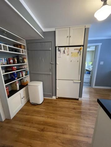 13069 Morgantown Pike Moatsville WV 26250