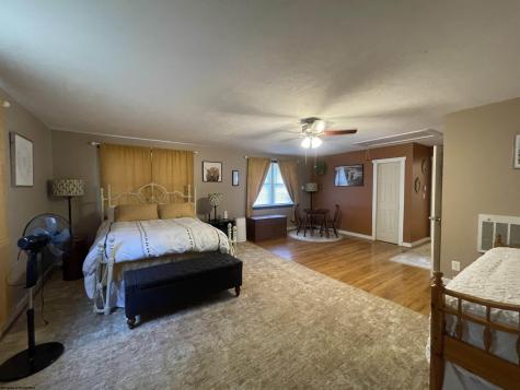 13069 Morgantown Pike Moatsville WV 26250