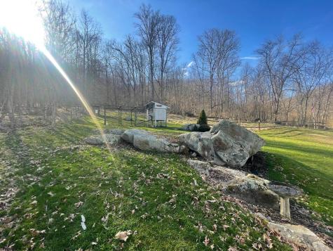 13069 Morgantown Pike Moatsville WV 26250