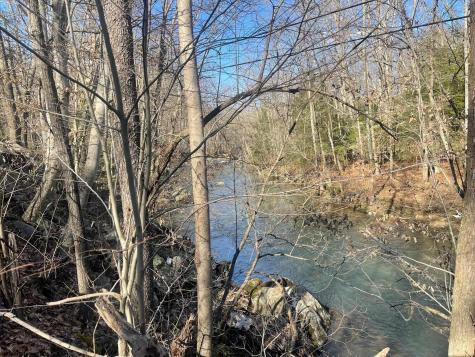 13069 Morgantown Pike Moatsville WV 26250