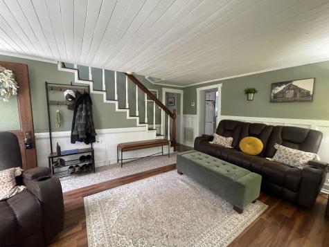 13069 Morgantown Pike Moatsville WV 26250