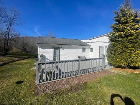 13069 Morgantown Pike Moatsville WV 26250