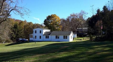 13069 Morgantown Pike Moatsville WV 26250