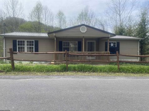 945 Pine Grove Road Fairmont WV 26554