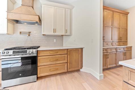 202 Farm Brook Lane Morgantown WV 26505