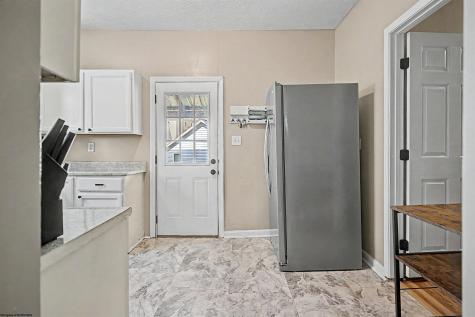 483 Dallas Street Morgantown WV 26508