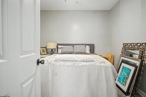 483 Dallas Street Morgantown WV 26508