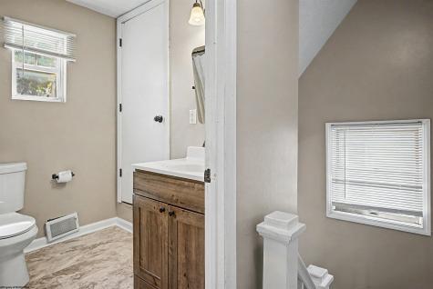 483 Dallas Street Morgantown WV 26508
