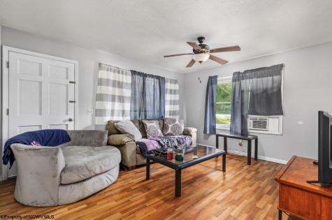 3461 N Mountain Road Wardensville WV 26851