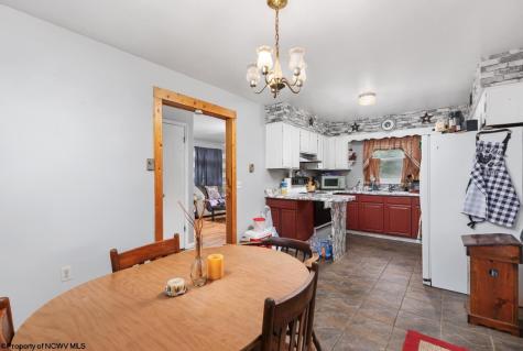 3461 N Mountain Road Wardensville WV 26851