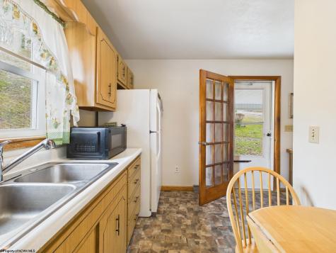 7 Hilltop Drive Philippi WV 26416