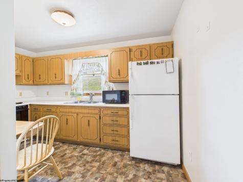 7 Hilltop Drive Philippi WV 26416