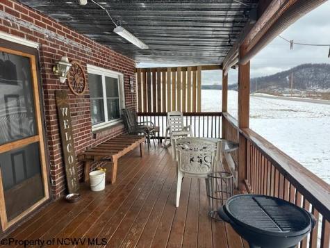 10 N Field Drive Moatsville WV 26405