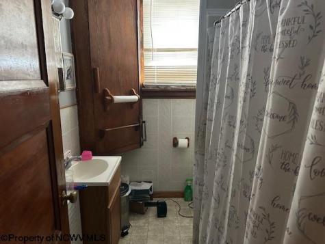 10 N Field Drive Moatsville WV 26405