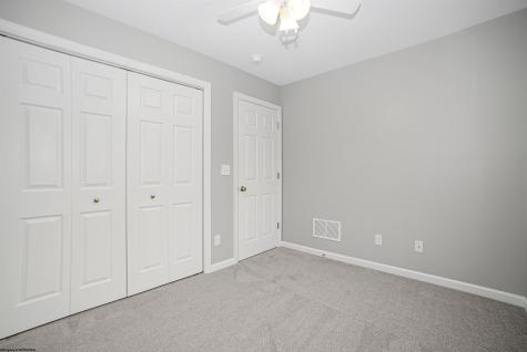5 Brettwald Trail Morgantown WV 26508