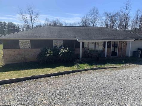 7100 N Calhoun Highway Mount Zion WV 26151