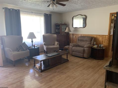 7100 N Calhoun Highway Mount Zion WV 26151