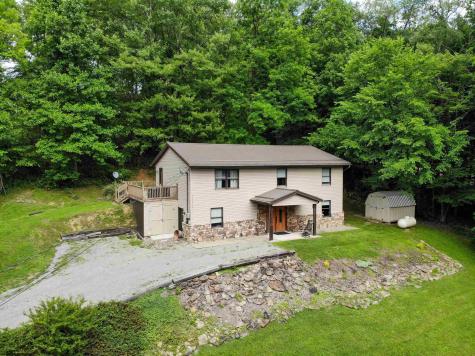 1344 Goose Run Road Fairmont WV 26554