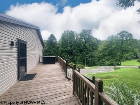 1344 Goose Run Road Fairmont WV 26554