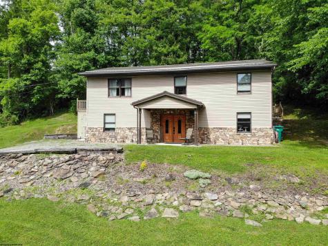 1344 Goose Run Road Fairmont WV 26554