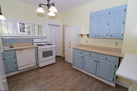121 Earle Street Elkins WV 26241