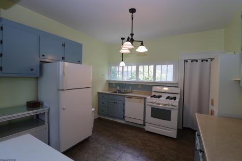 121 Earle Street Elkins WV 26241