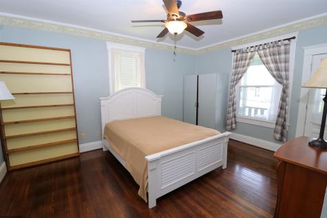 121 Earle Street Elkins WV 26241