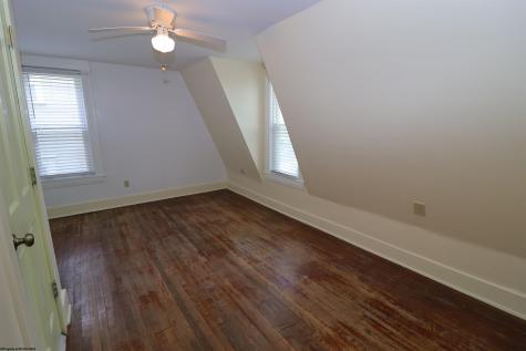 121 Earle Street Elkins WV 26241