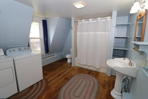 121 Earle Street Elkins WV 26241